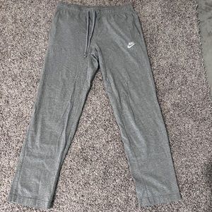 NIKE GREY SWEATS SIZE L